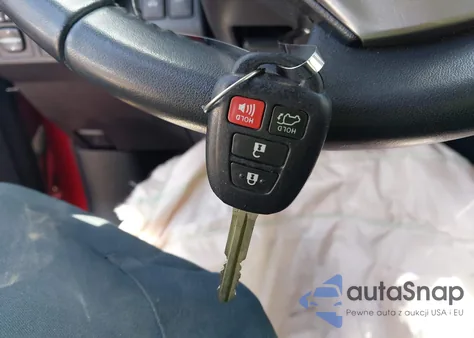 2016 Toyota Rav4 Xle z USA, uszkodzony, nr VIN 2T3RFREV9GW452923